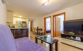 Niko Apartment